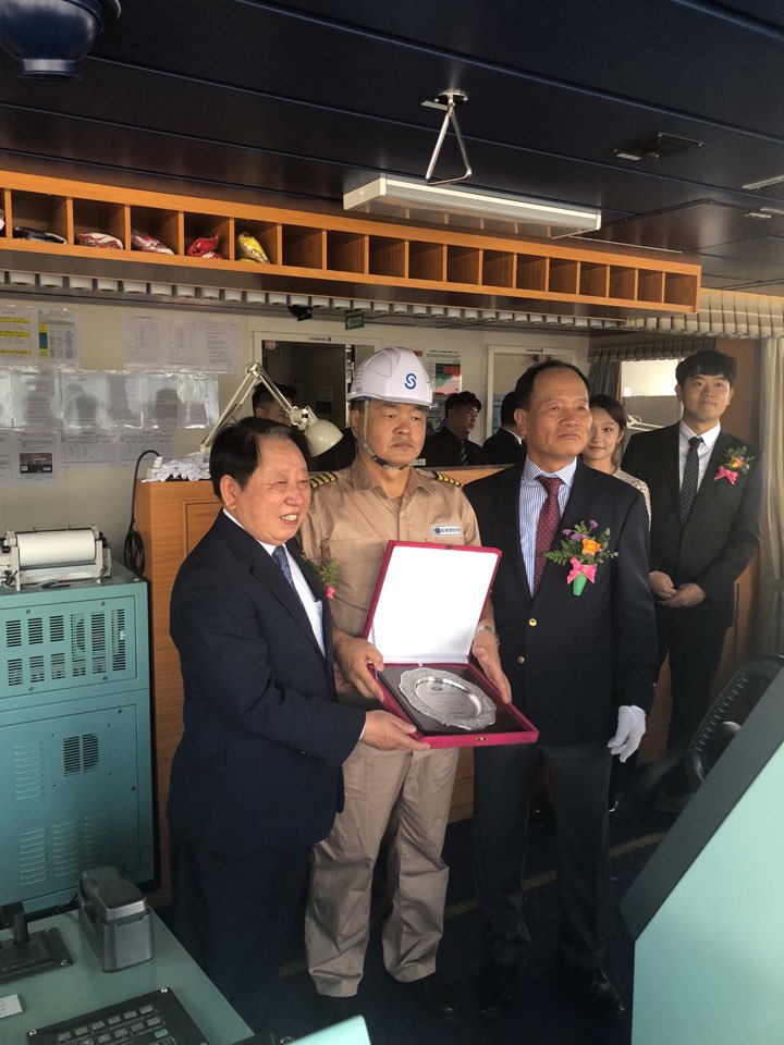 [창원지부] 11K OIL CHEMICAL TANKER(STX1514) 명명식-2.jpg