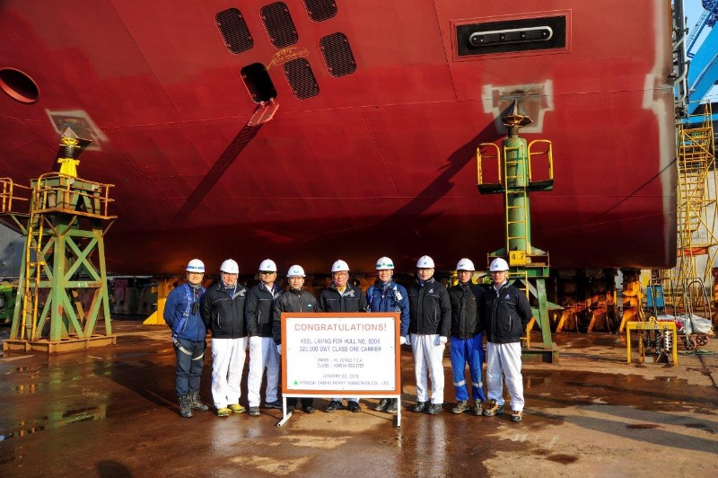 [목포지부] 325,000 DWT VLOC (HSHI8004) 용골 거치식.jpg