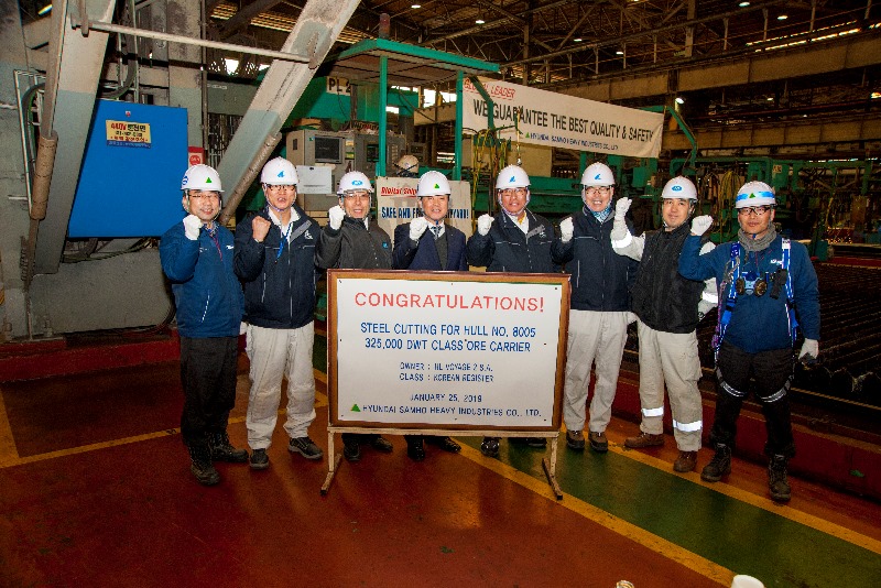 [목포지부] 325,000 DWT VLOC (HSHI8005) 강재 절단식.jpg