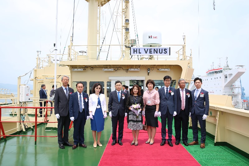 [목포지부] 325k VLOC (Hull No. 8004) 명명식 (2).JPG