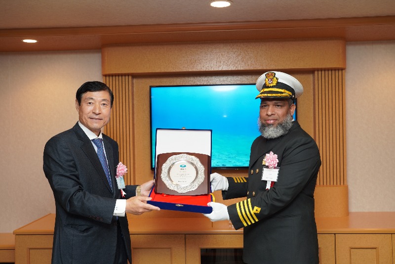 1 [도쿄지부] 63,000 DWT Bulk Carrier (IMSA-207) 명명식 (3).jpg