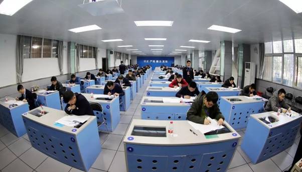 Wuhan 필기시험 전경.jpg