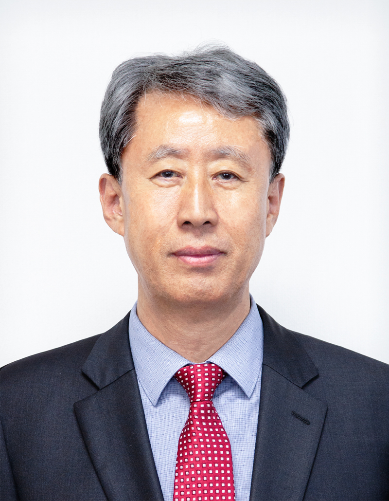 회장님-증명사진(큰사이즈.jpg