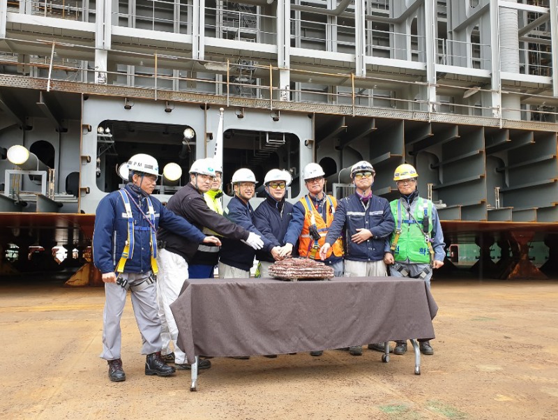 6 [거제지부] 23,000TEU Container Ship (SSHI2290) 용골 거치식 (2).jpg