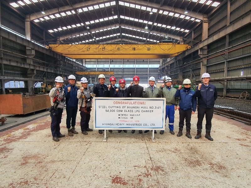 [울산지부] 84.6K LNG Carrier Ship (HDHI3141) 강재 절단식 (1).jpg