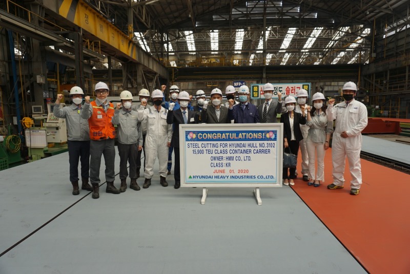 [울산지부] 15,900TEU Container Ship (HDHI3102) 강재 절단식 (2).jpg