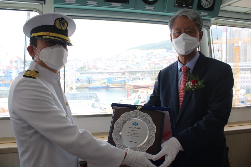 [부산지부] 1,011TEU Container Ship (DSSE634／635) 명명식 (2).jpg