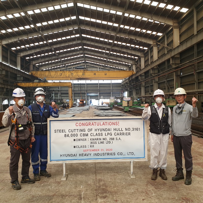 [울산지부] 84K LPG Steel cutting 행사 알림(HDHI3161).jpg