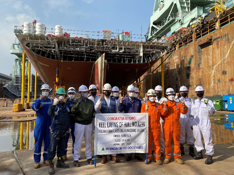 [울산지부] HMDC8298 Keel Laying 행사 알림(18k LNG Bunkering Vessel).jpg