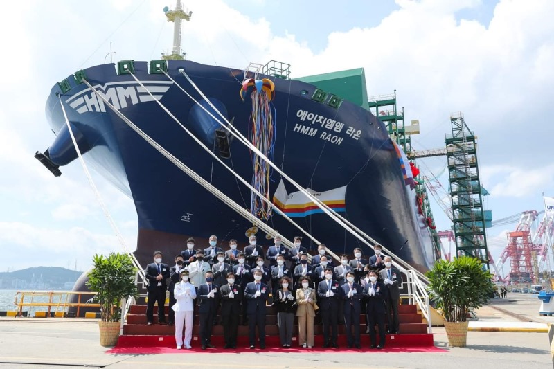 [울산지부] 16,000TEU Container Ship (HDHI3102) 명명식.jpg