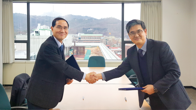 181127 [사진] 한국선급, 현대중공업과 LNG 연료추진선박 공동연구 협약 체결.png